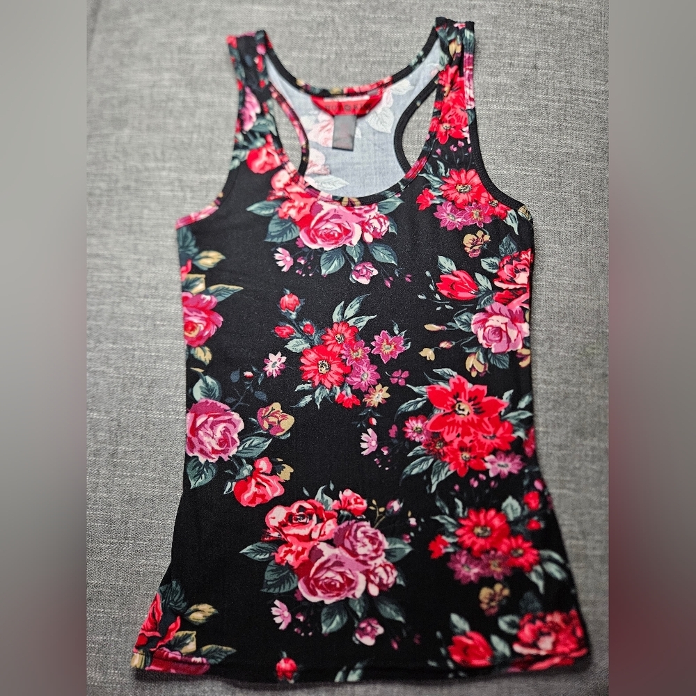 HOT KISS 💋 Black & Red Floral Sleeveless Racer Back Tank Top